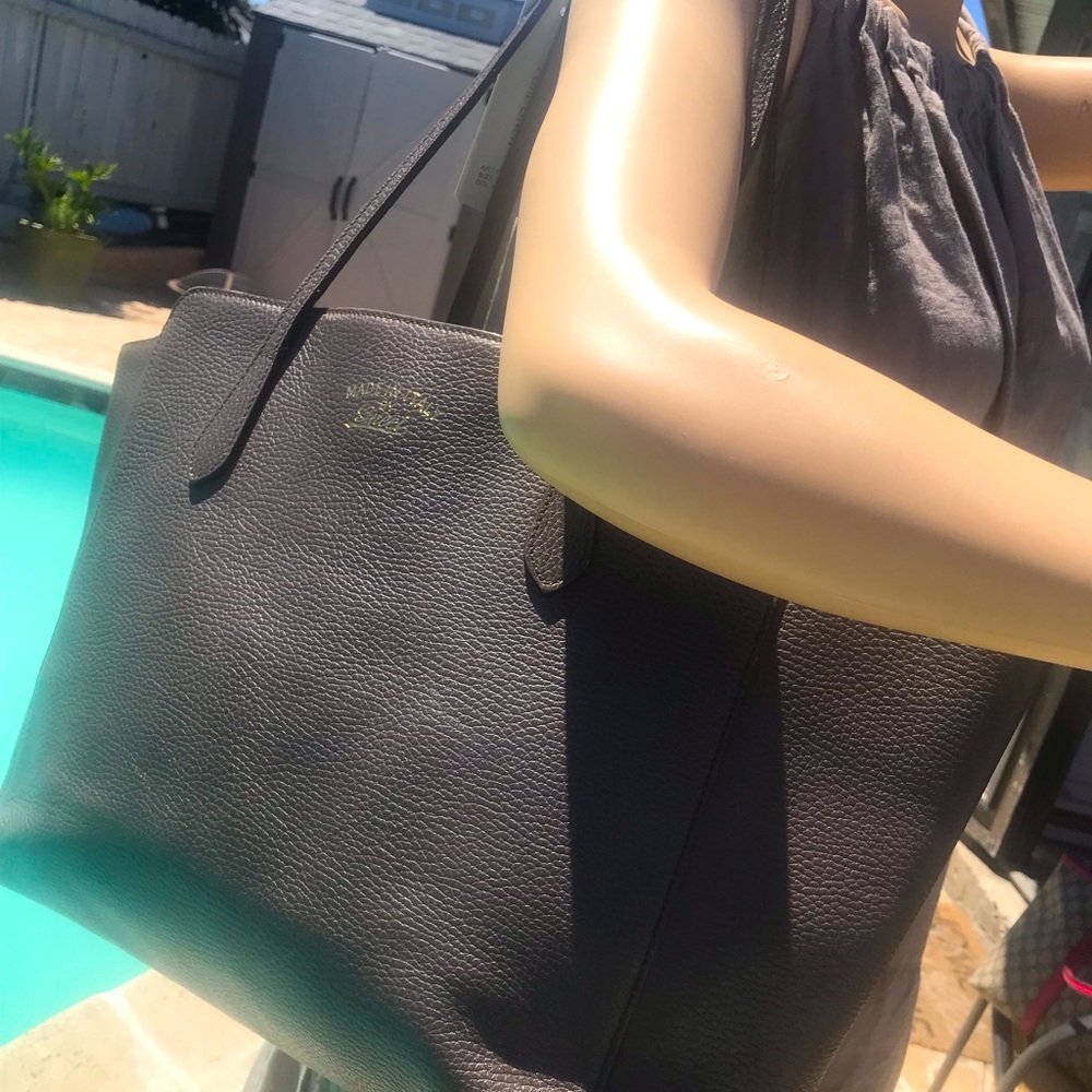 Gucci swing shoulder bag